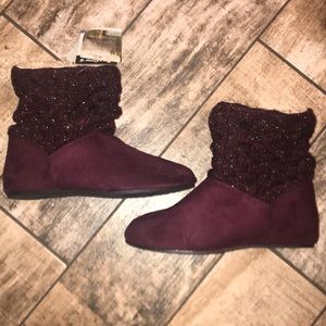 BearPaw - Maroon/ Burgundy Booties
